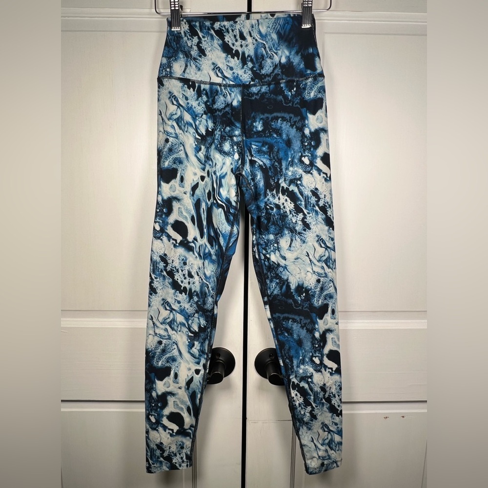 Sage Collective Satellite Swirl High Waisted Legging great condition Size XS
